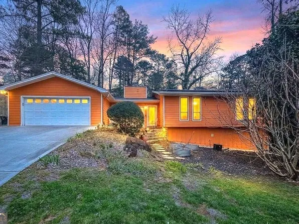 5161 Willow Point Pkwy, Marietta, GA 30068