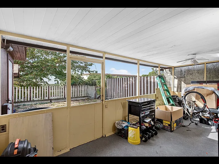 540 NW 43rd St #540 — Photo 11