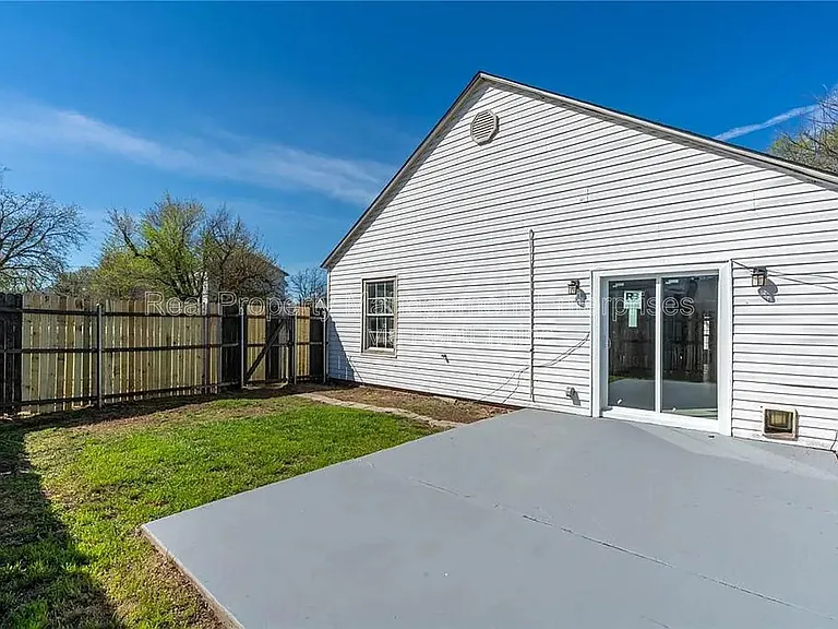 3633 N Youngs Blvd — Photo 22