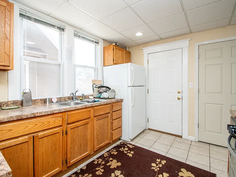 1608 W Fredonia Ave — Photo 2
