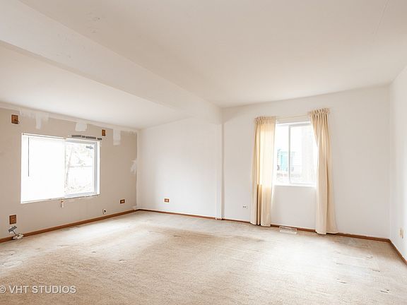 2nd image of 16 Hillcrest Ave