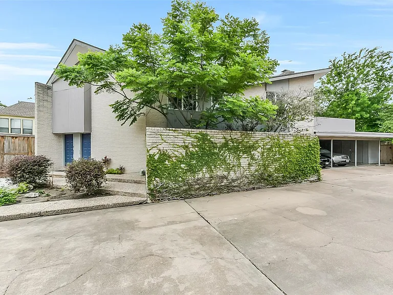 6305 Deerwood Rd — Photo 3
