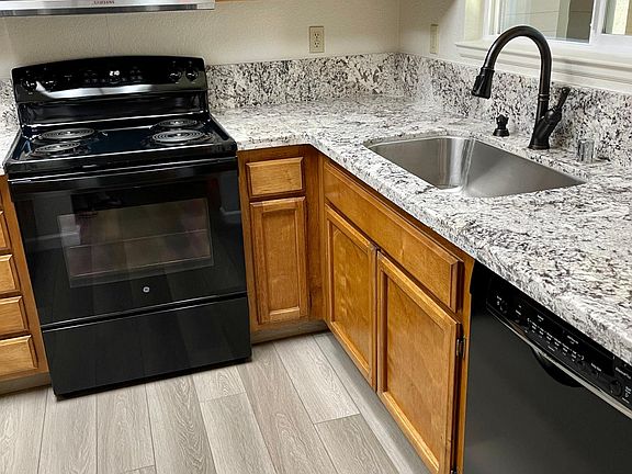 5th image of 6102 Beech Ave APT 110