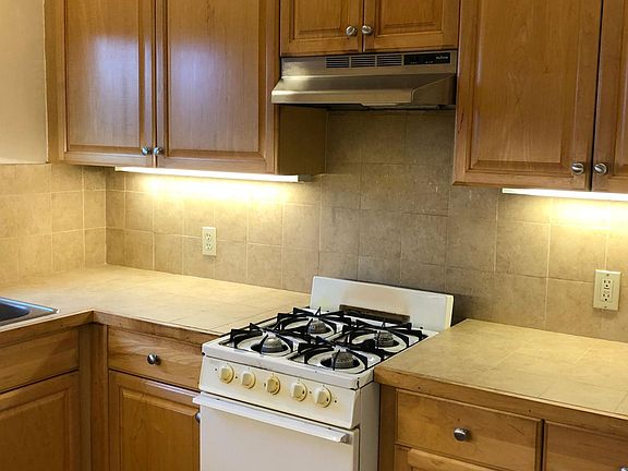2nd image of 2116 C St #10