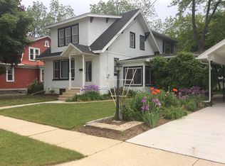 520 Division St, Mukwonago, WI 53149