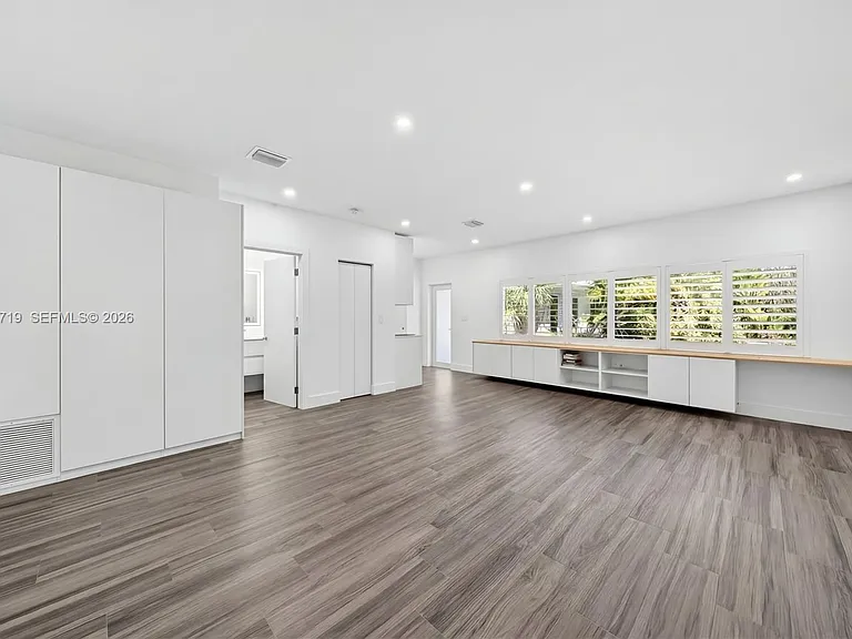 10142 SW 79th Ave — Photo 46
