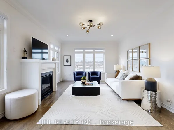 56 Connell Dr, Georgina, ON L4P 0J5