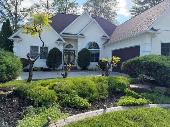 355 Woodside Ct, Batesville, IN 47006