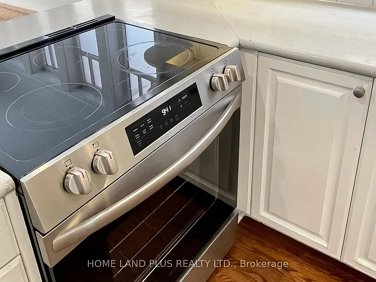 295 Saint Germain Ave — Photo 21