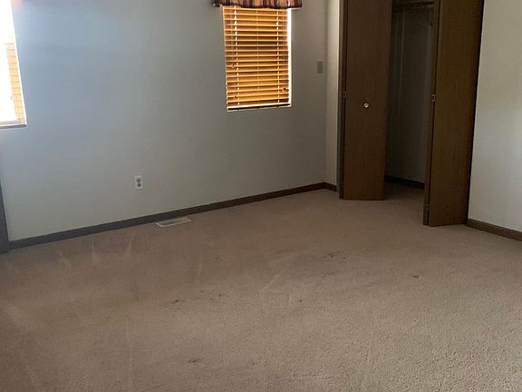 5th image of 2509 Live Oak Dr