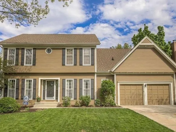 11405 Riley St, Overland Park, KS 66210