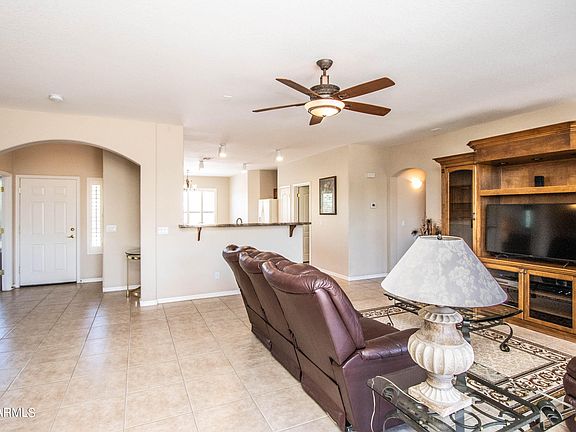 5th image of 3007 E PALM BEACH Drive