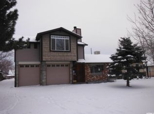 6315 S Cyclamen Cir, West Jordan, UT 84081
