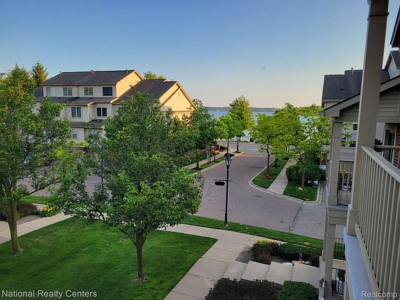 2nd image of 128 Sandy Ln
