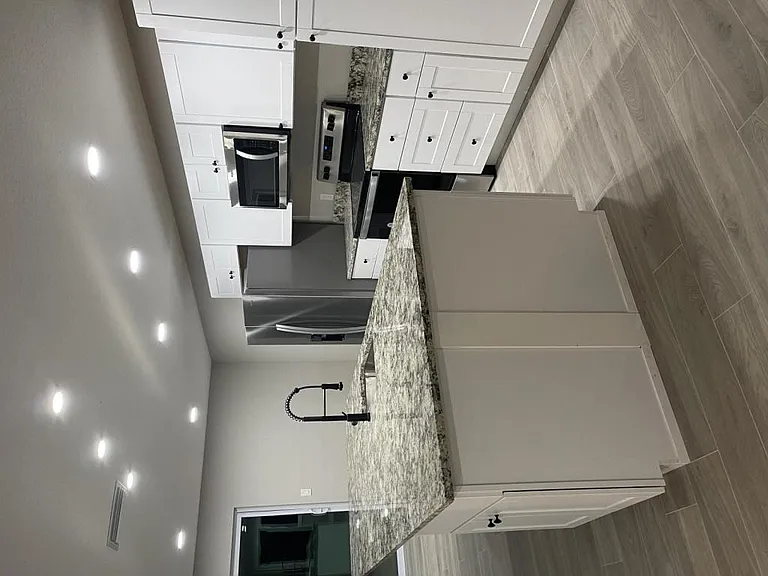 1446 S Hillcrest Ave — Photo 8