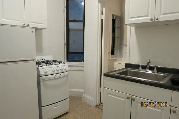 Rented by Manhattan Best Realty, Inc. | media 19