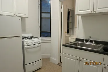 Rented by Manhattan Best Realty, Inc.