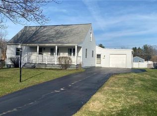 32 San Mateo Rd, Rochester, NY 14624