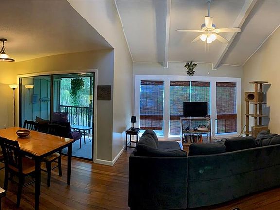 3rd image of 5887 Windhover Dr #E06