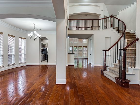5th image of 4616 United Ln