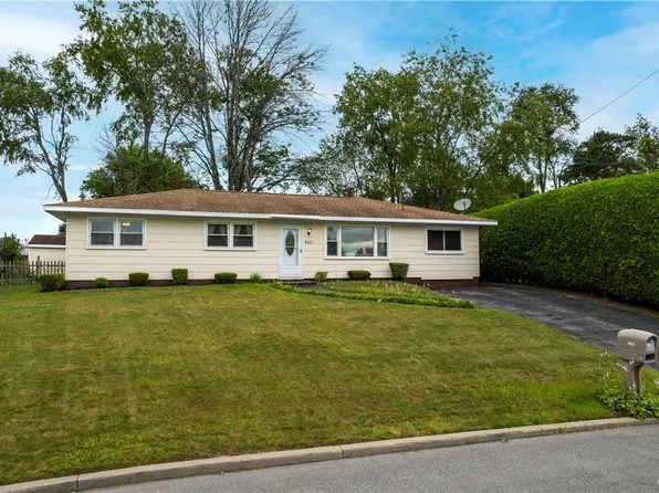 6621 Seville Dr, Rome, NY 13440