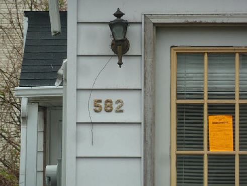 2nd image of 582 Nassau St