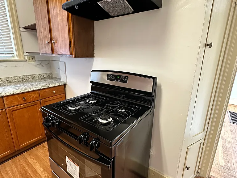 1532 Woolsey St #A — Photo 47