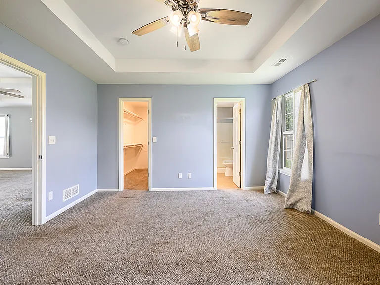 2307 E Sycamore St — Photo 5