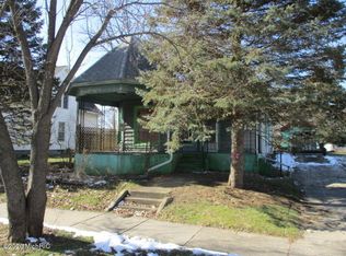 204 N Cleveland Ave, Galien, MI 49113