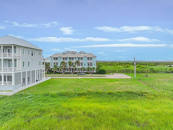 5th image of 1833 Seaside Dr