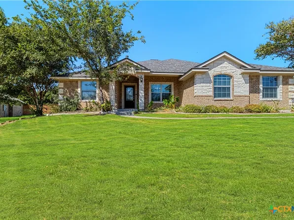 204 Spring Meadow Ln, Belton, TX 76513