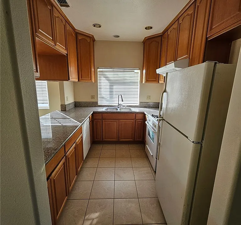 404 La France Ave #B