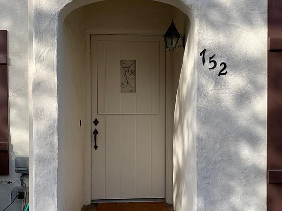 2nd image of 752 Harvard Ave