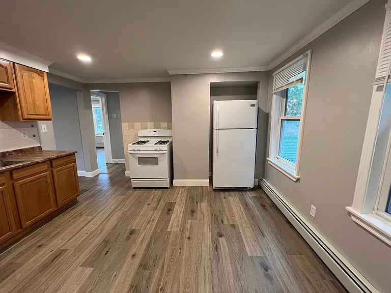 16 Bellmore St #2 — Photo 16