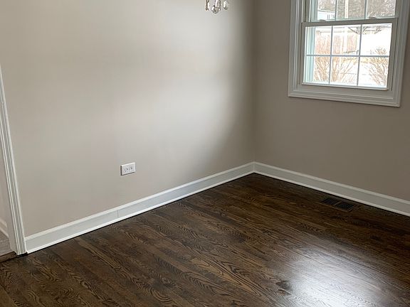 4th image of 145 Winters Dr