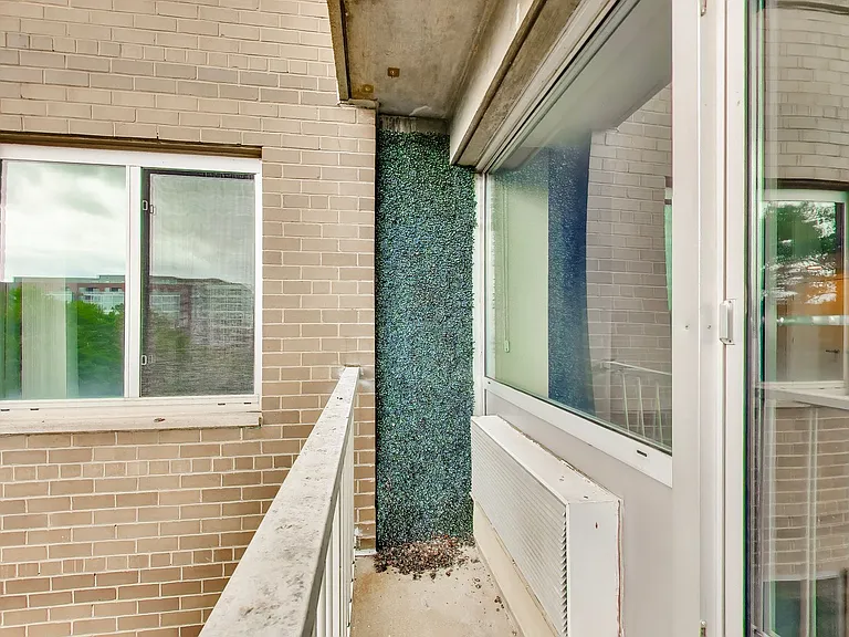 800 4th St SW #525 — Photo 12