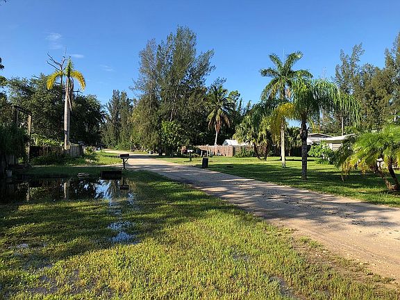 2nd image of 11930 Pompano Ave