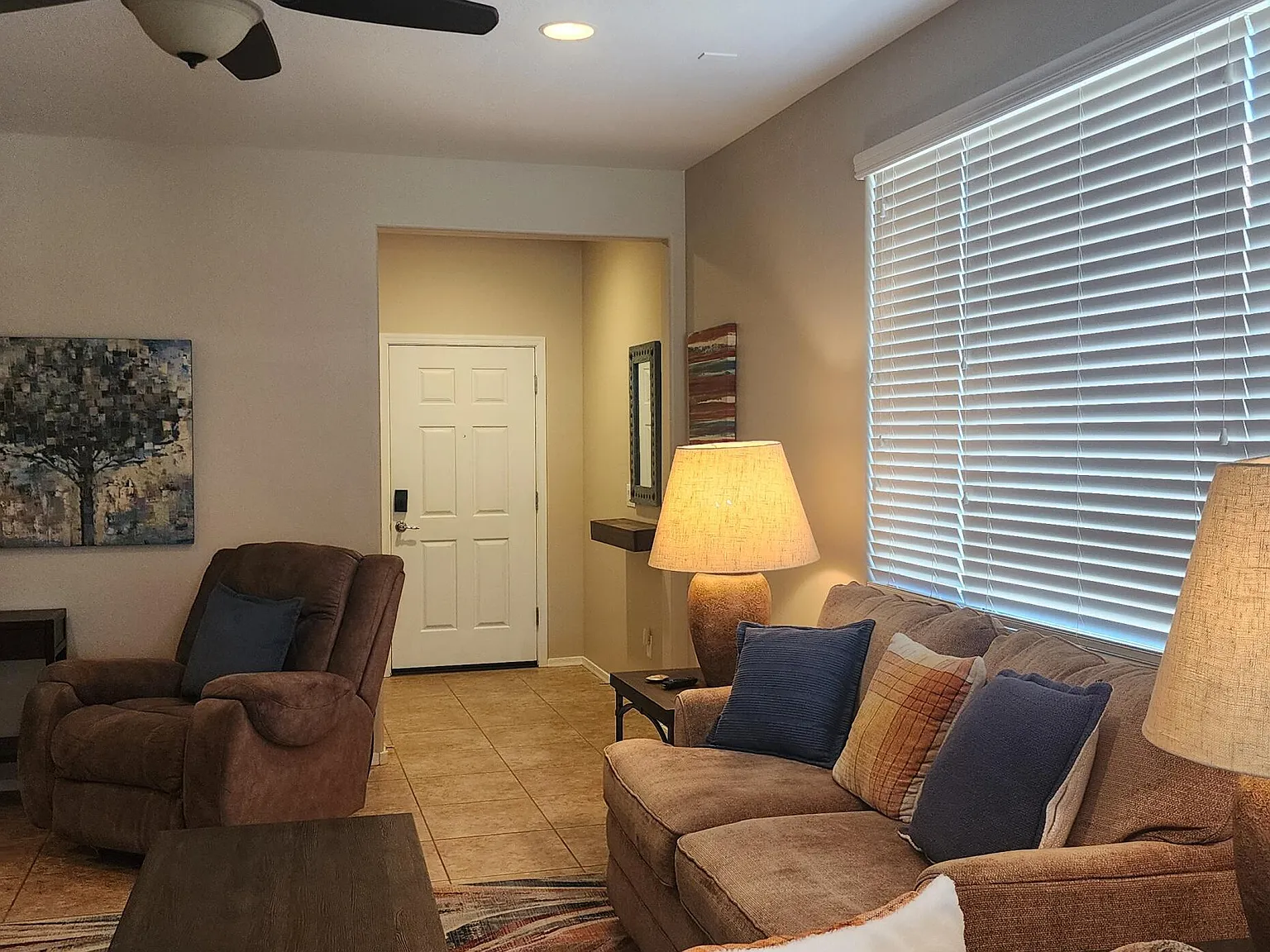 2 bed, 2.0 bath, 1115 sqft, $1,800 — Photo 2