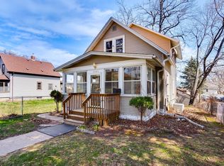 2522 Thomas Ave N, Minneapolis, MN 55411