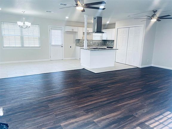 5th image of 3121 Caribbean Dr