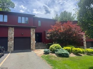 244 Butternut Dr, Wayne, NJ 07470