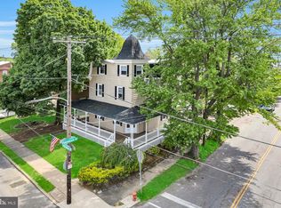 700 Strahle St, Philadelphia, PA 19111