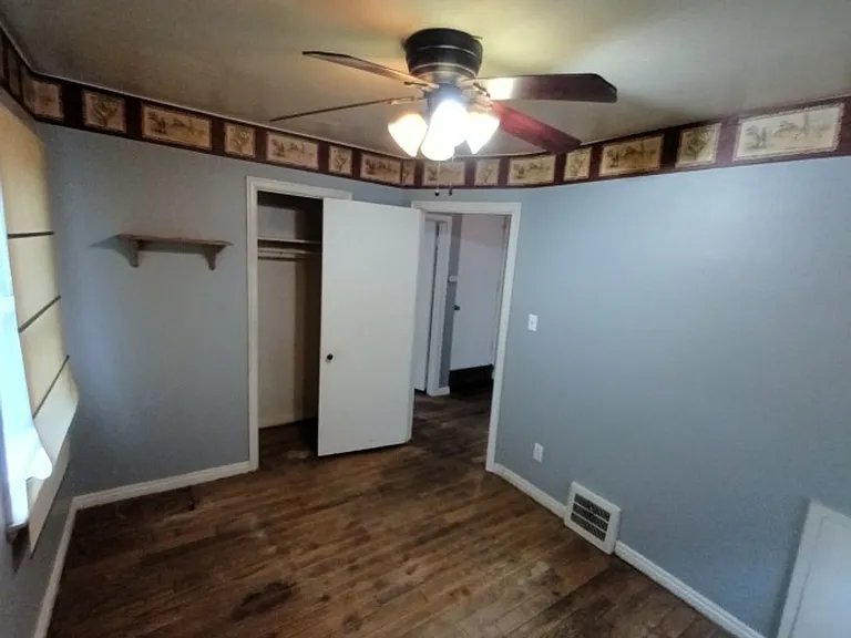 15604 Coram St — Photo 18