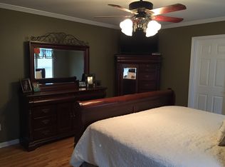 16 Drury Ln, Albertville, AL 35950