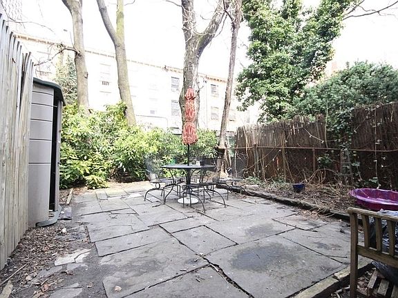 5th image of 211 E 31st St APT 1B