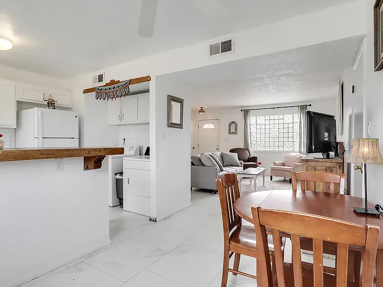 600 Villa Verde Dr SE — Photo 6