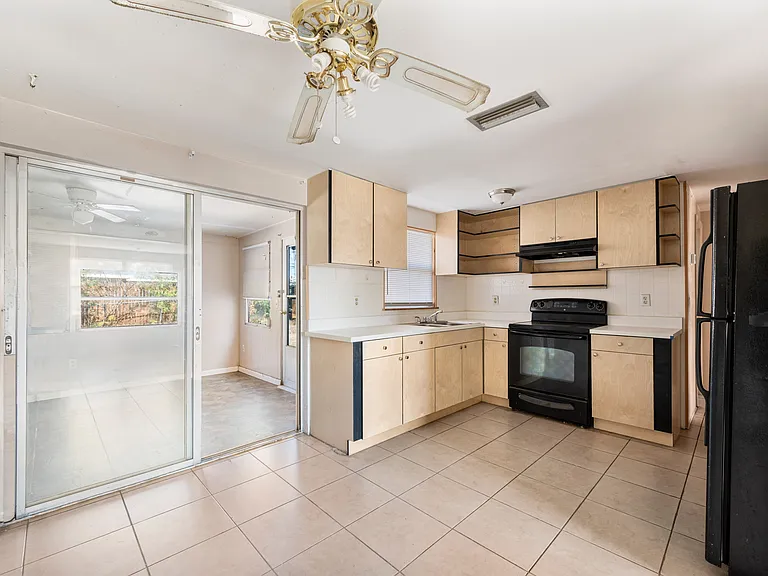 4719 Blossom Dr — Photo 10