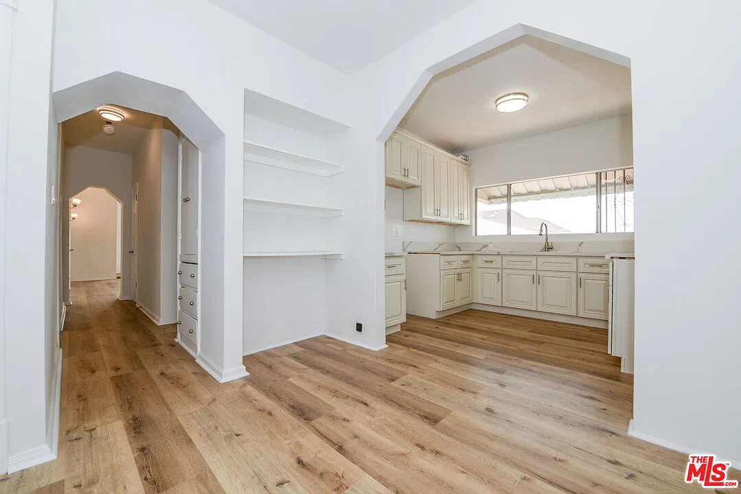3 bed, 2.0 bath, 1550 sqft, $2,888 — Photo 1