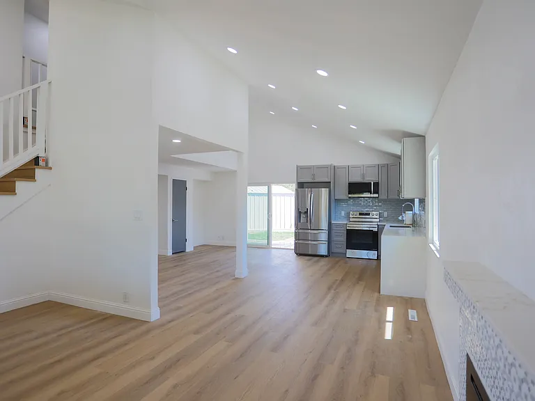 3330 Claudia Dr — Photo 6