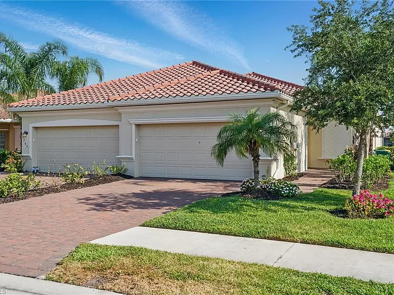 1767 Alameda Dr — Photo 1